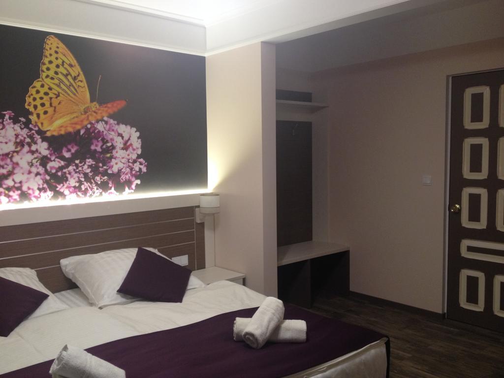 Motelis Bu-Bu Plavinas ภายนอก รูปภาพ